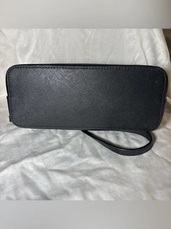 MICHAEL KORS Black Saffiano Crossbody with Gold Chain Trim - Picture 6 of 7